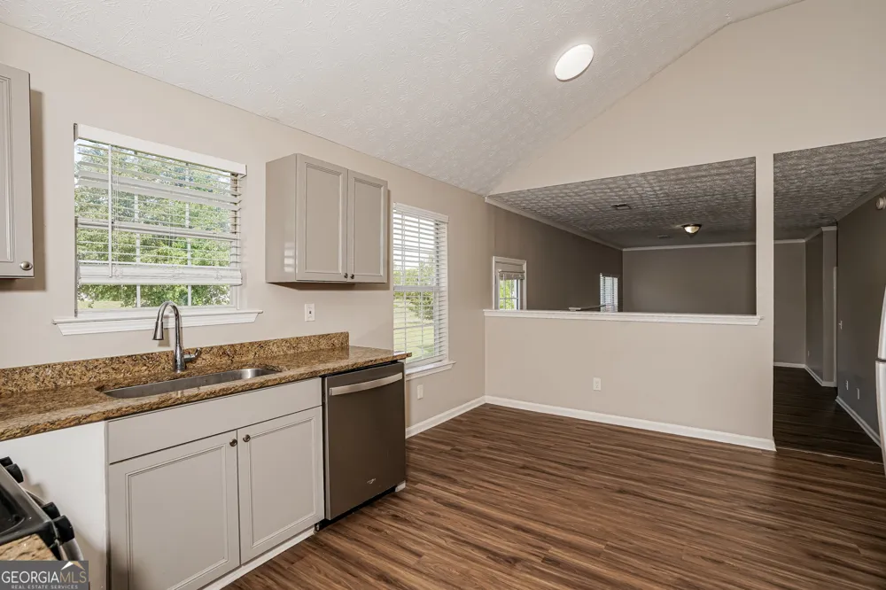 513 Easton DR Locust Grove, GA 30248