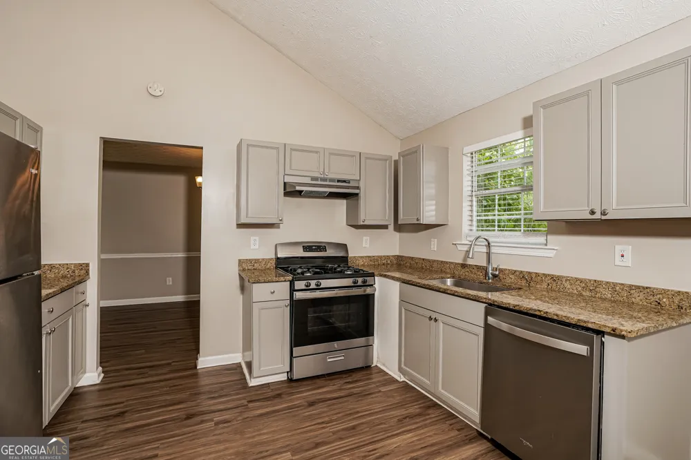 513 Easton DR Locust Grove, GA 30248