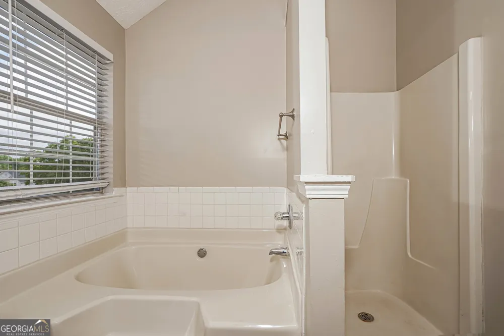 513 Easton DR Locust Grove, GA 30248
