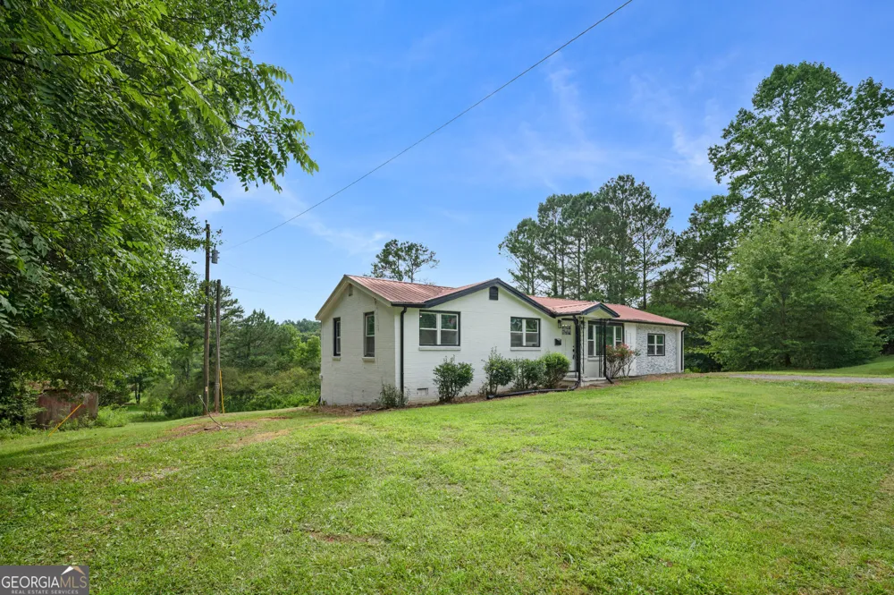 1945 Big Ridge RD Talking Rock, GA 30175