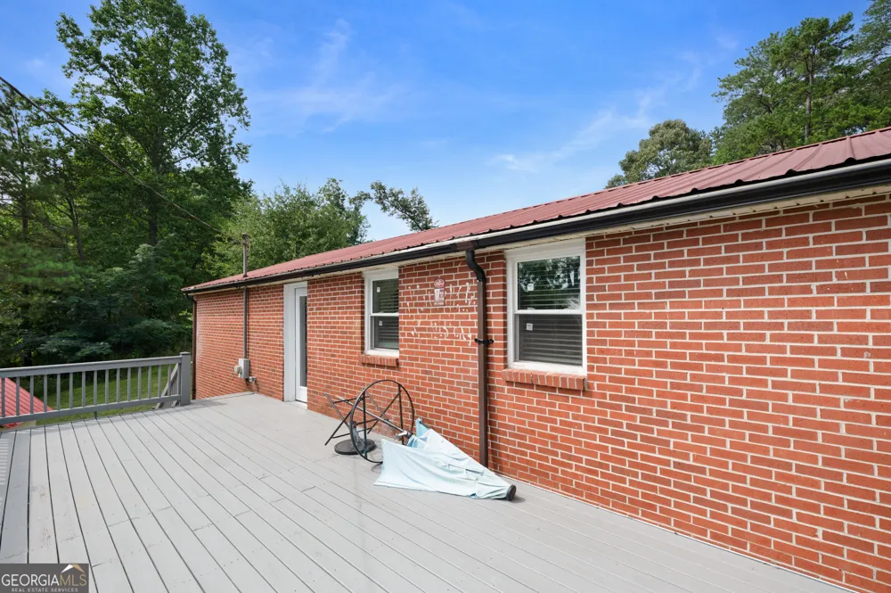 1945 Big Ridge RD Talking Rock, GA 30175