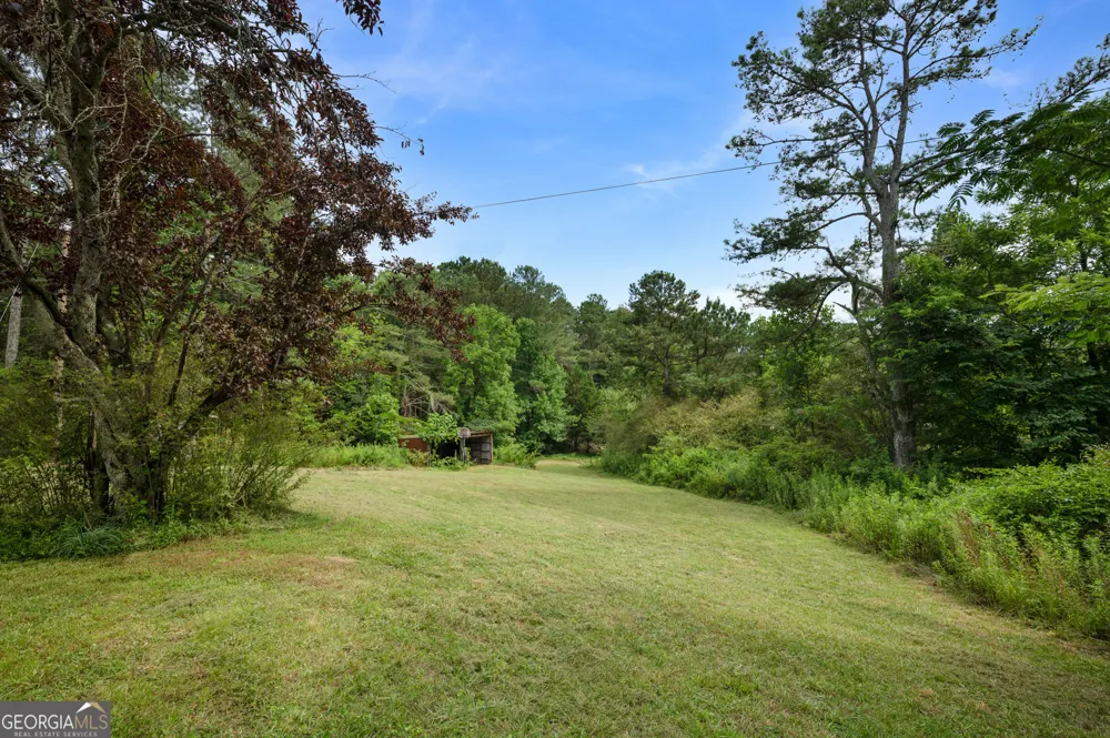 1945 Big Ridge RD Talking Rock, GA 30175