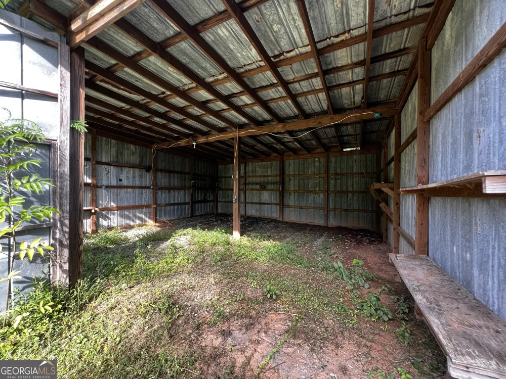 1945 Big Ridge RD Talking Rock, GA 30175
