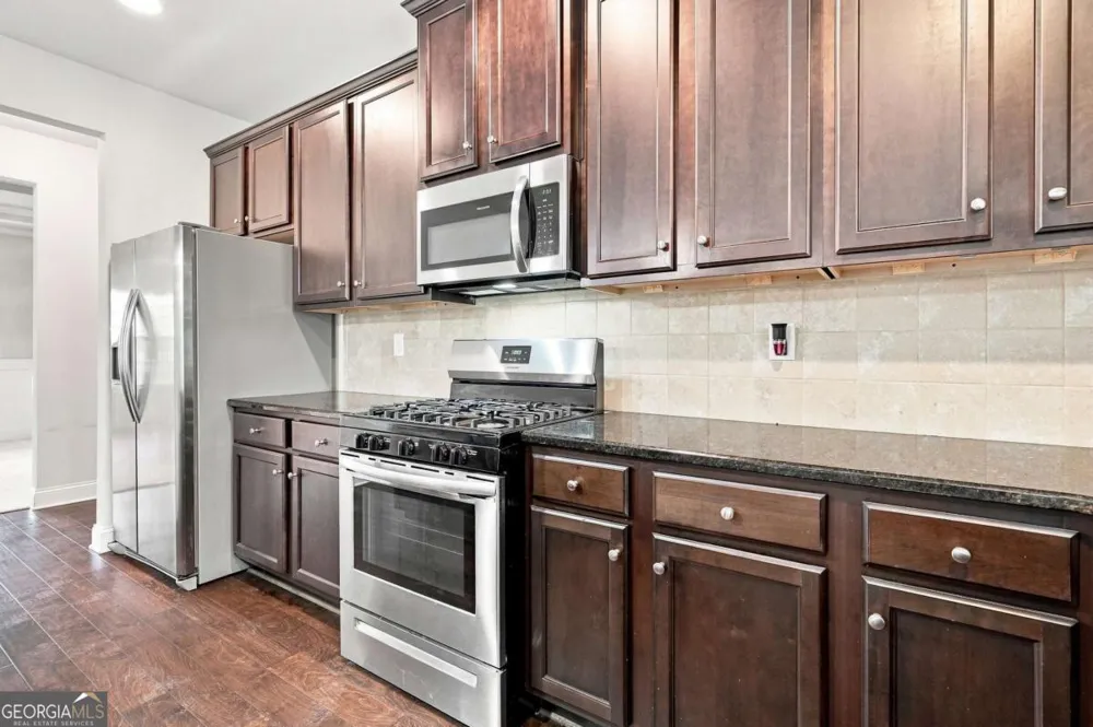 6323 Oakwell PL Fairburn, GA 30213
