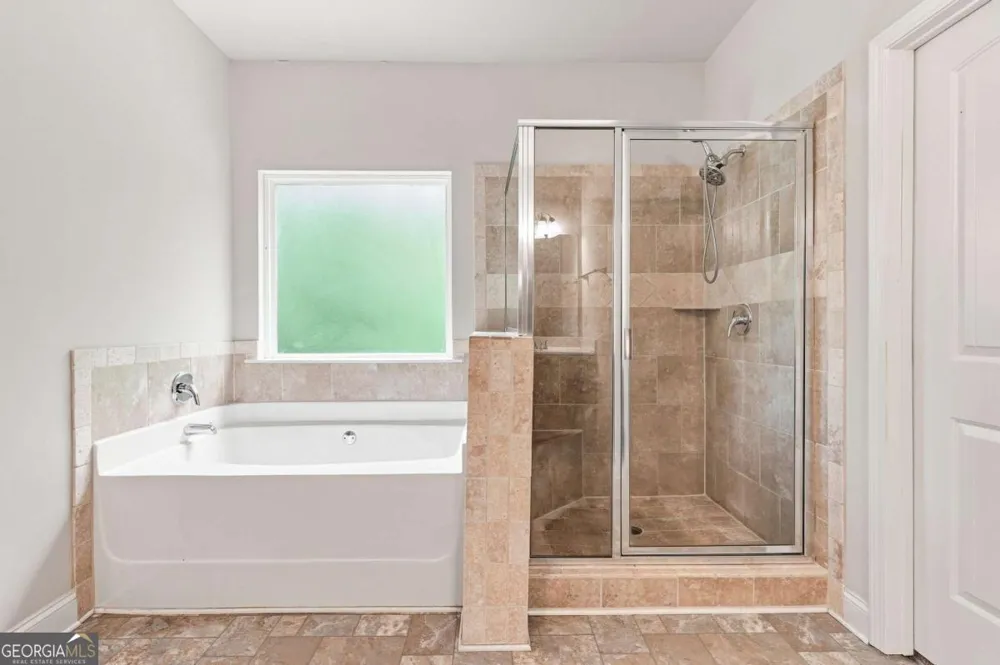 6323 Oakwell PL Fairburn, GA 30213