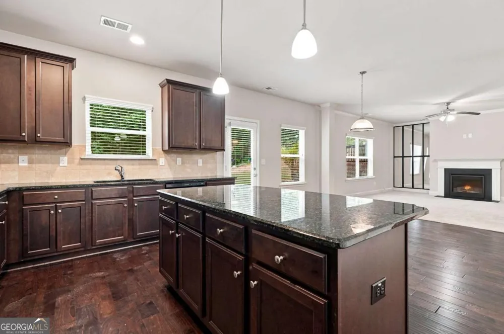 6323 Oakwell PL Fairburn, GA 30213