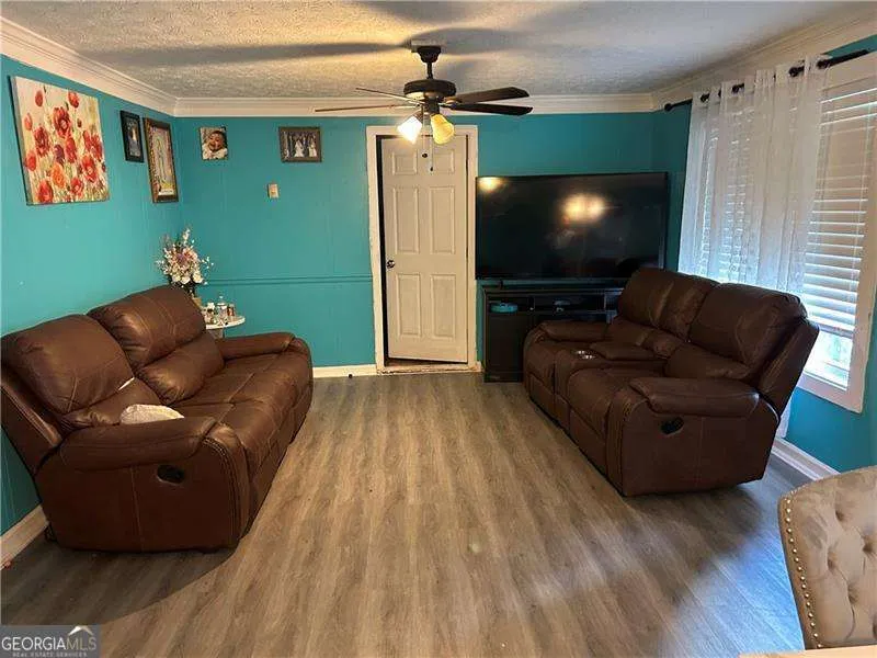 4233 Cantrell RD NW Acworth, GA 30101