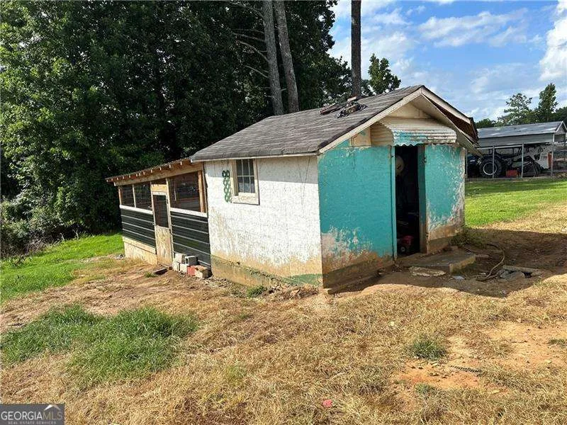4233 Cantrell RD NW Acworth, GA 30101