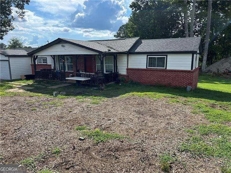 4233 Cantrell RD NW Acworth, GA 30101