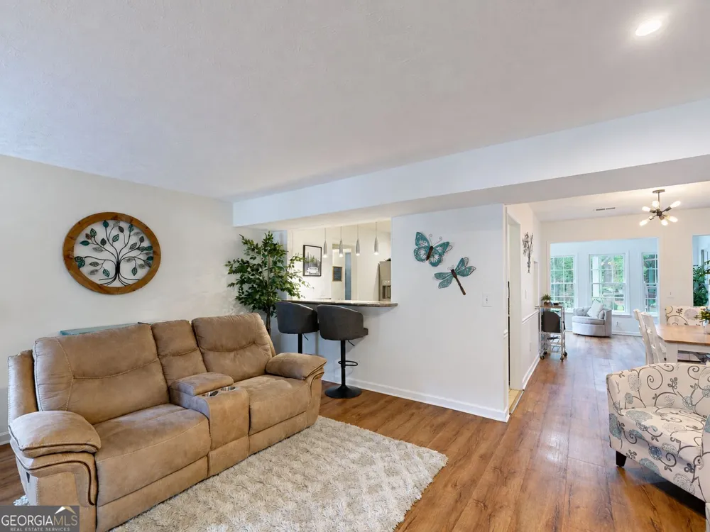 110 Shadowood LN Peachtree City, GA 30269