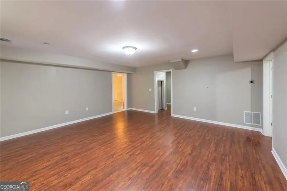 95 Valleyside DR Dallas, GA 30157