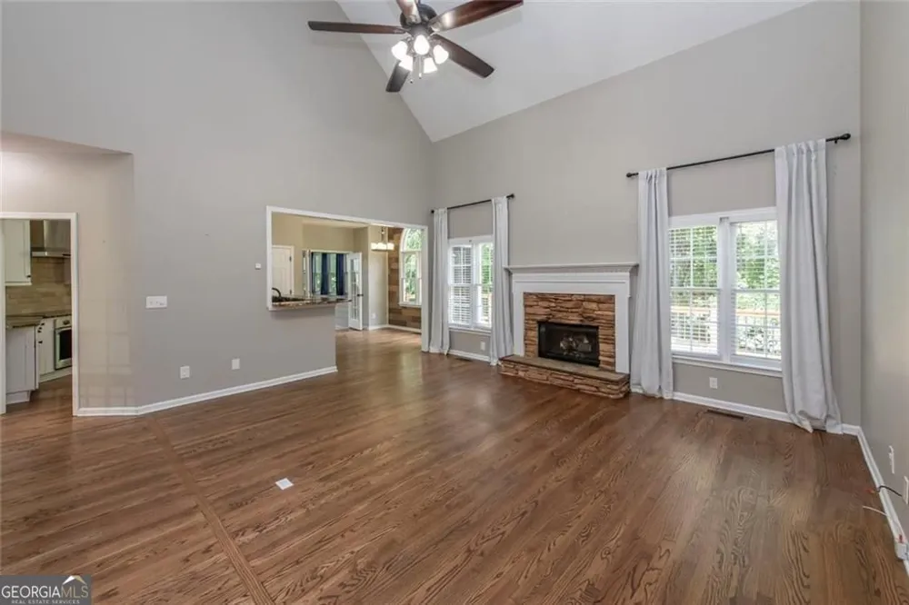 95 Valleyside DR Dallas, GA 30157