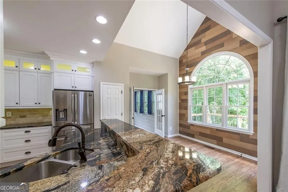 95 Valleyside DR Dallas, GA 30157