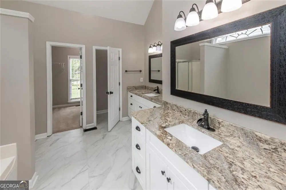 95 Valleyside DR Dallas, GA 30157