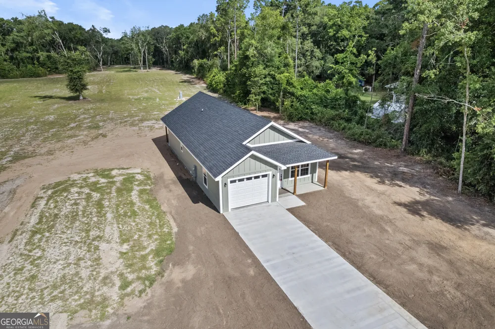 93 Riverside DR Jesup, GA 31545