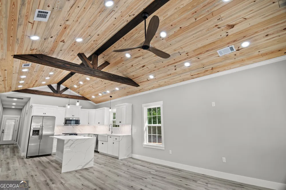 93 Riverside DR Jesup, GA 31545