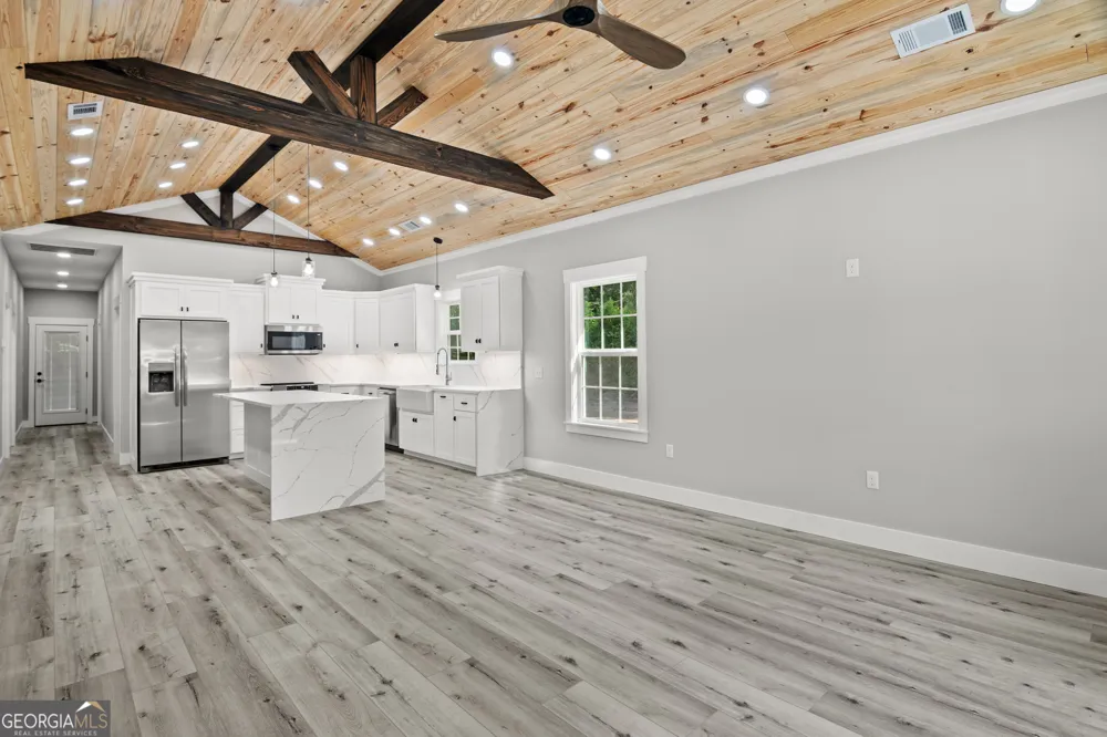93 Riverside DR Jesup, GA 31545