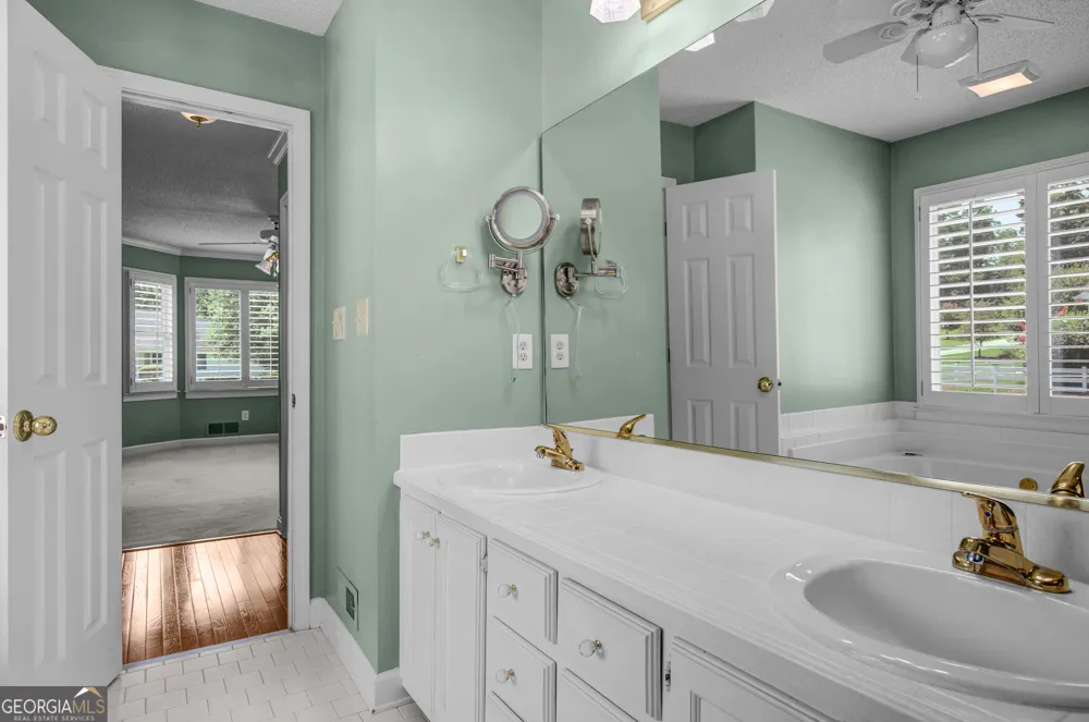 135 Tramore TRCE Tyrone, GA 30290