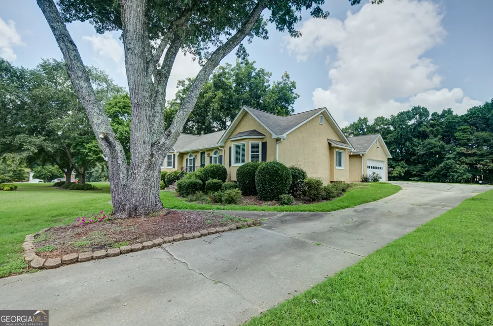 135 Tramore TRCE Tyrone, GA 30290