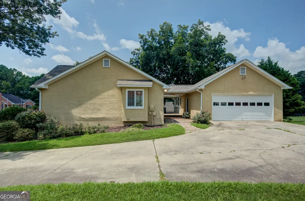 135 Tramore TRCE Tyrone, GA 30290