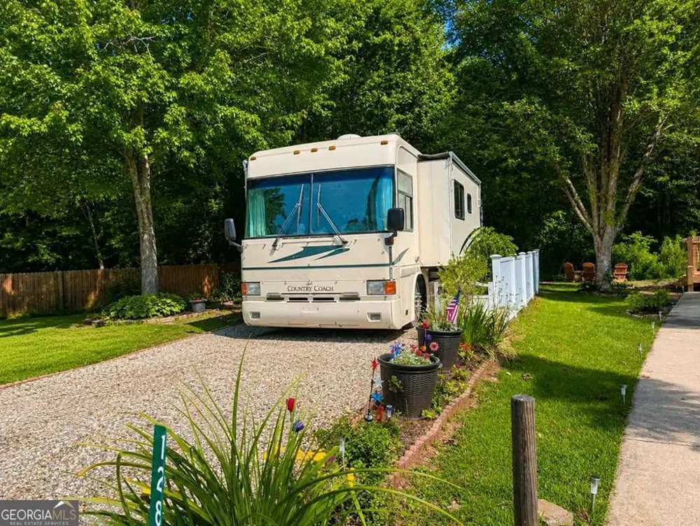 128 Bear BND Blairsville, GA 30512