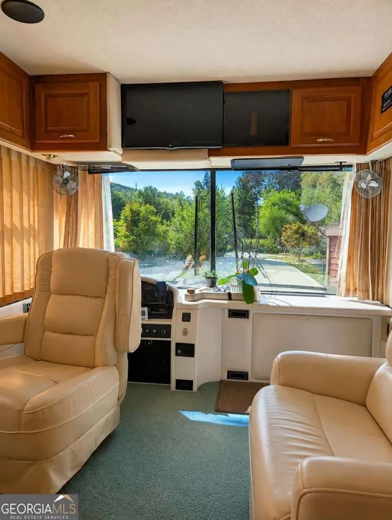 128 Bear BND Blairsville, GA 30512