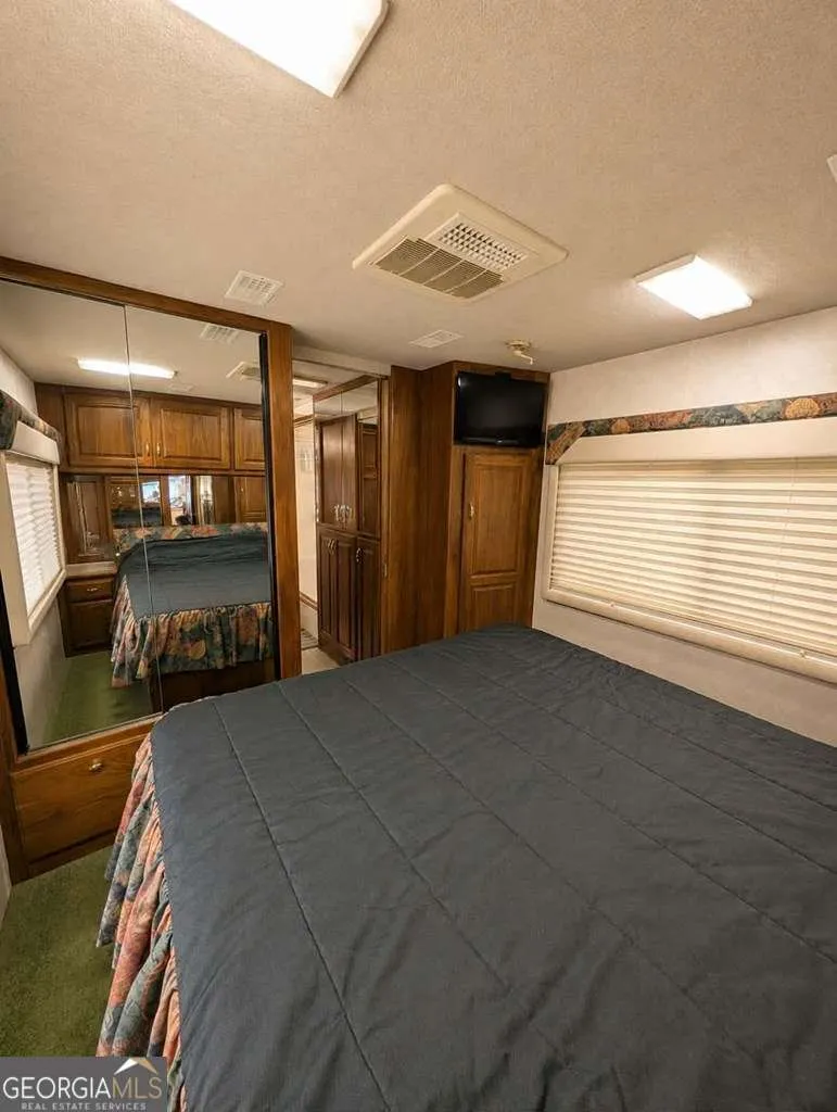 128 Bear BND Blairsville, GA 30512