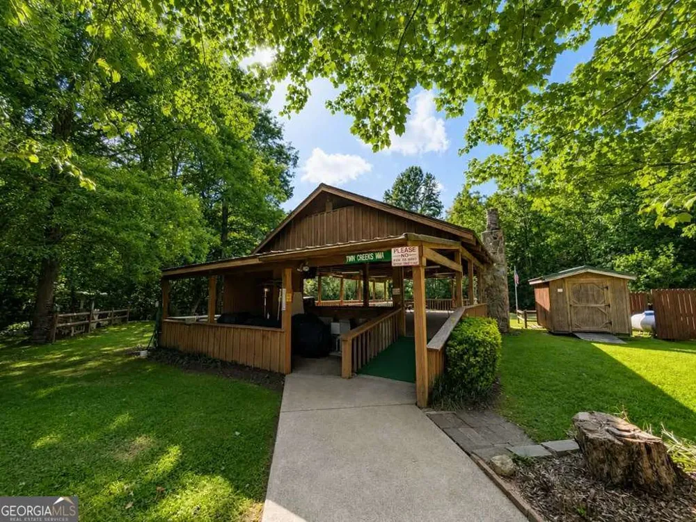 128 Bear BND Blairsville, GA 30512