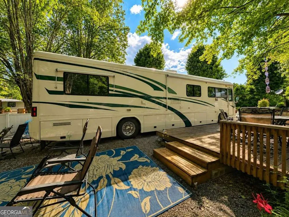 128 Bear BND Blairsville, GA 30512