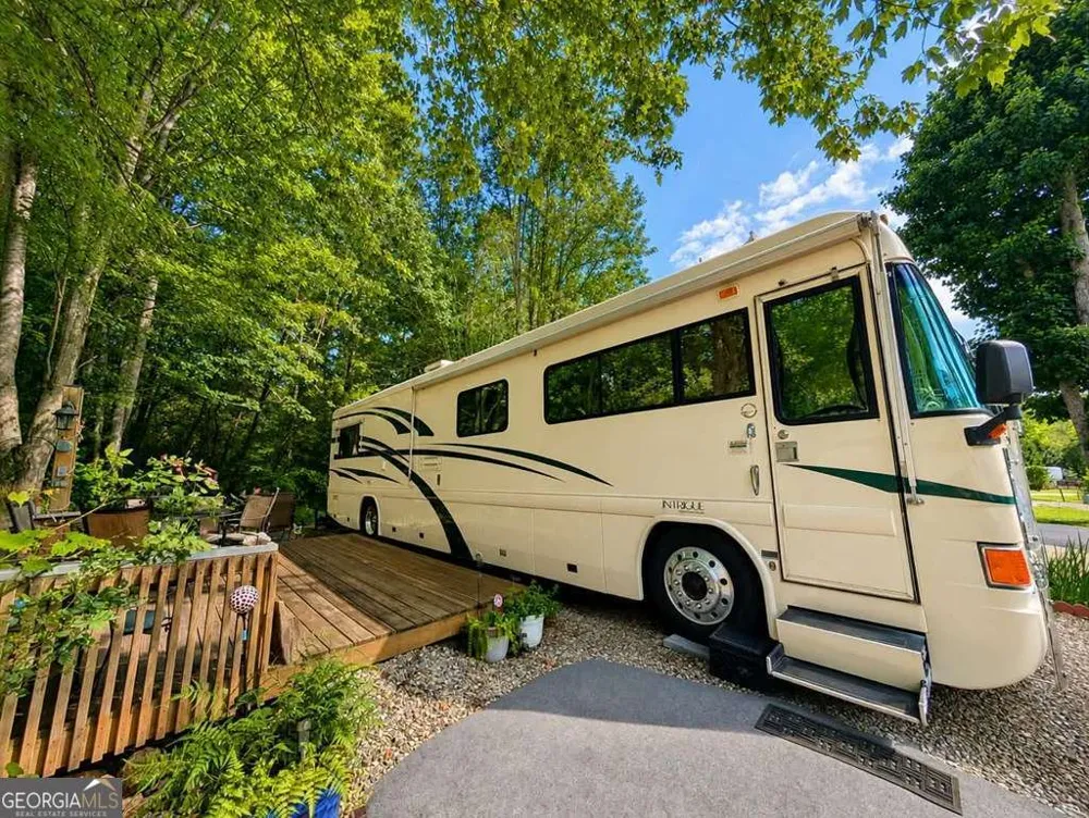 128 Bear BND Blairsville, GA 30512