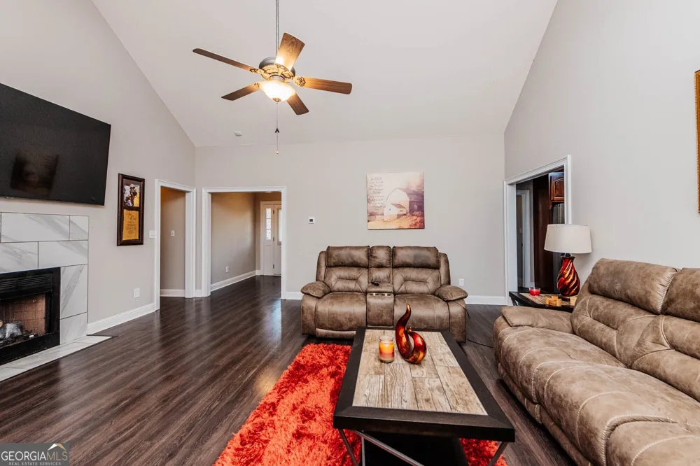 103 June Crest CT Byron, GA 31008