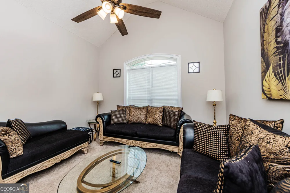 103 June Crest CT Byron, GA 31008