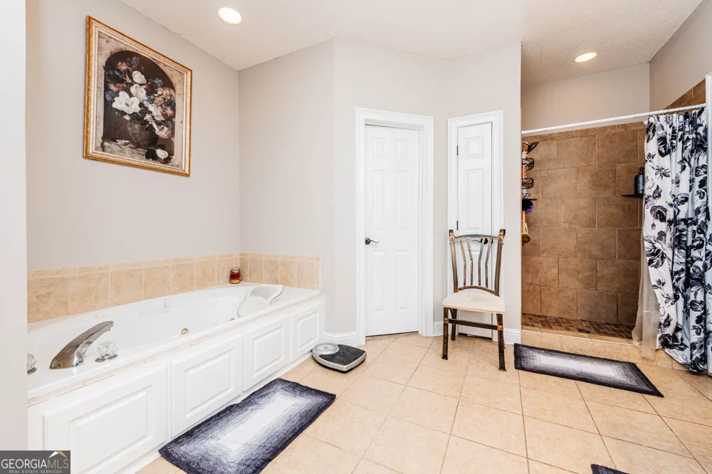 103 June Crest CT Byron, GA 31008