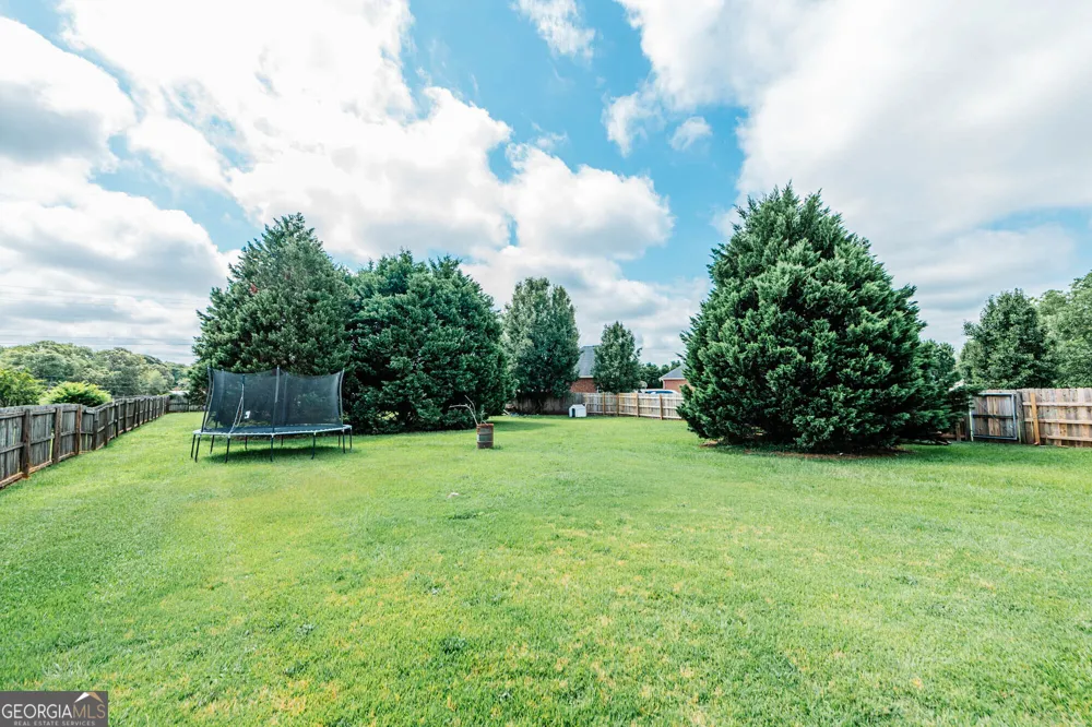 103 June Crest CT Byron, GA 31008