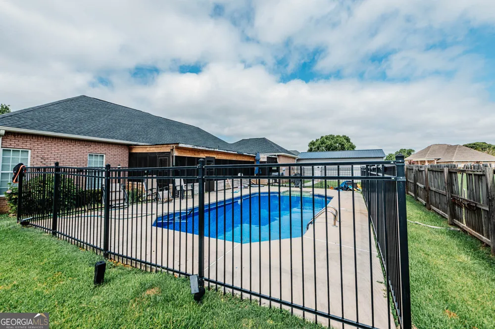 103 June Crest CT Byron, GA 31008
