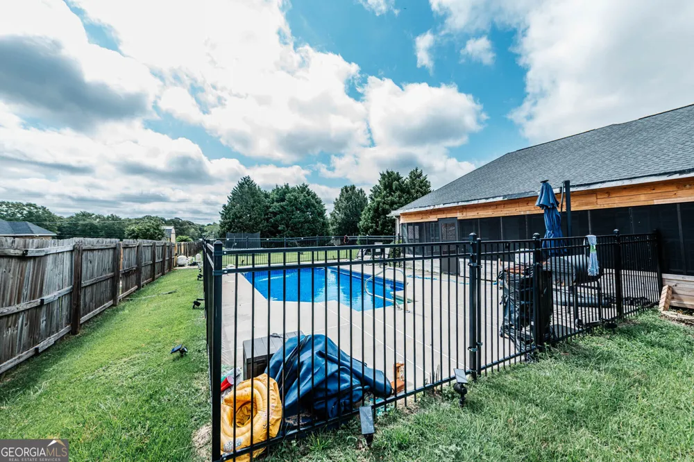 103 June Crest CT Byron, GA 31008