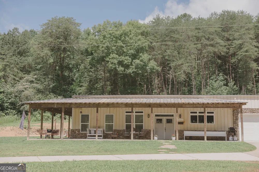 1576 Dripping Springs RD LaFayette, GA 30728