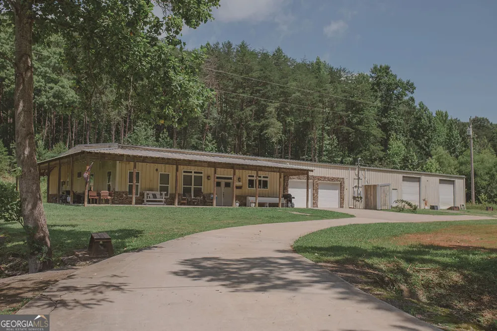1576 Dripping Springs RD LaFayette, GA 30728