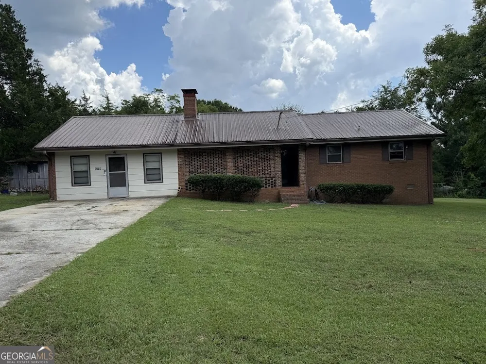 8132 Birch DR Covington, GA 30014