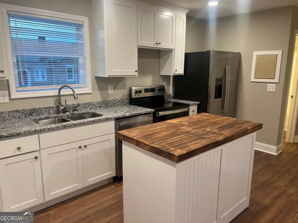 13 Myrtle DR Gainesville, GA 30501
