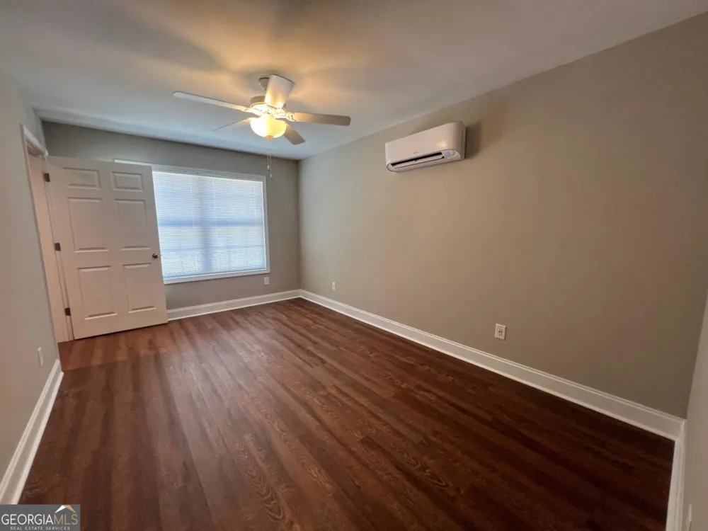 19 Myrtle DR Gainesville, GA 30501