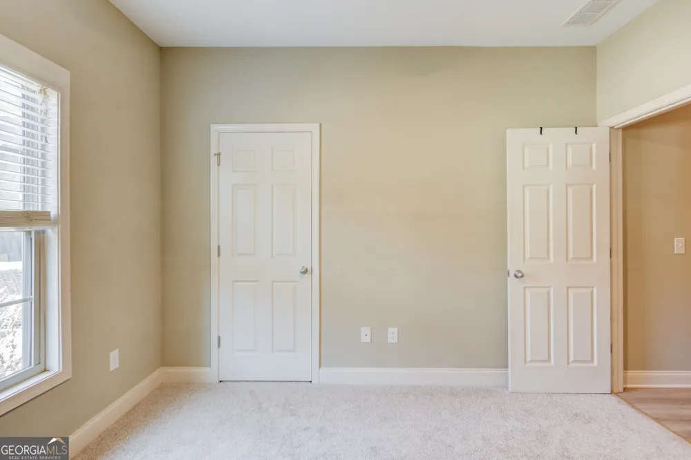 1433 Henderson Ridge LN Loganville, GA 30052
