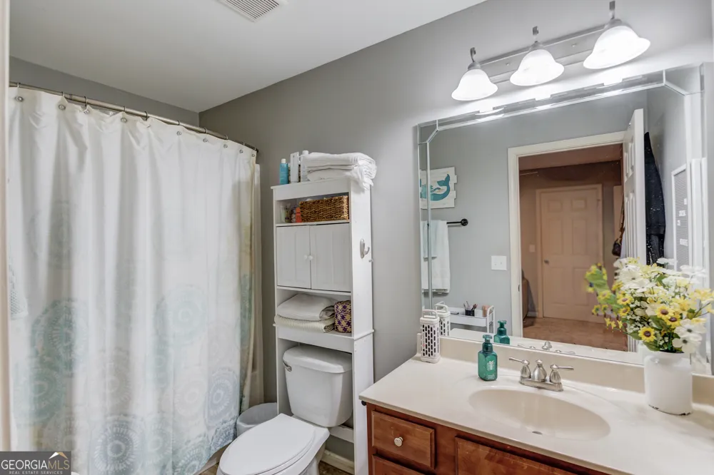 1433 Henderson Ridge LN Loganville, GA 30052
