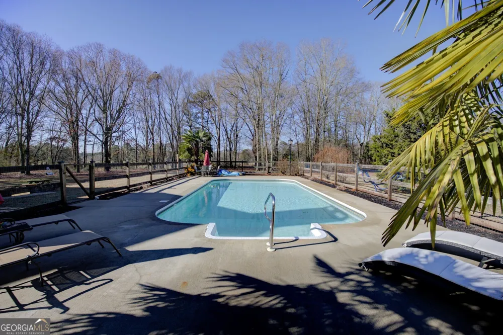 5649 Hightower TRL SE Social Circle, GA 30025