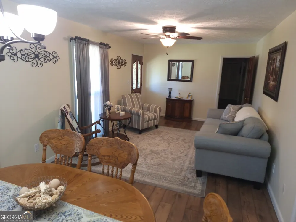 600 Parkwood LN Cedartown, GA 30125