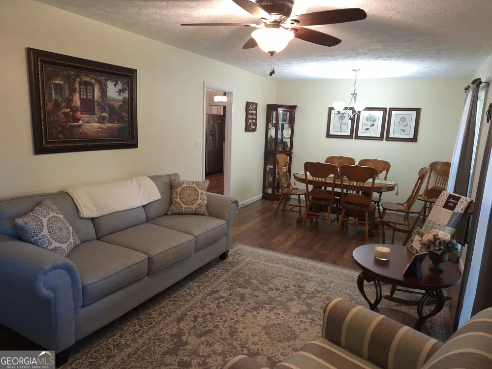 600 Parkwood LN Cedartown, GA 30125