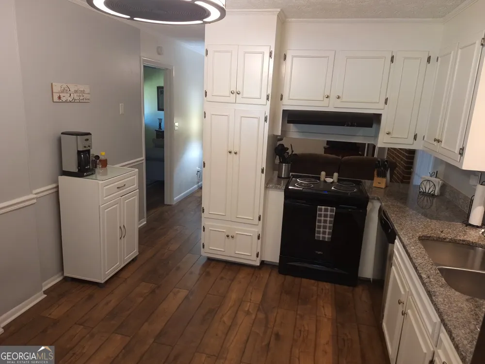 600 Parkwood LN Cedartown, GA 30125