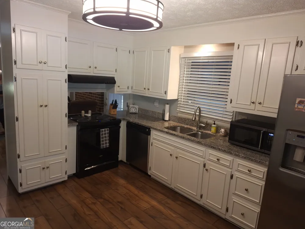 600 Parkwood LN Cedartown, GA 30125