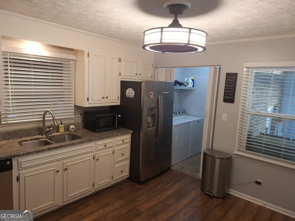 600 Parkwood LN Cedartown, GA 30125