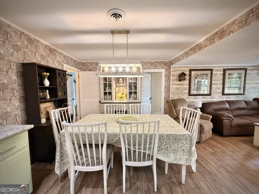 396 Douglas HWY Hazlehurst, GA 31539